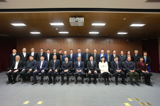 1496496391908510.jpg 39-新老領導全體合影.jpg